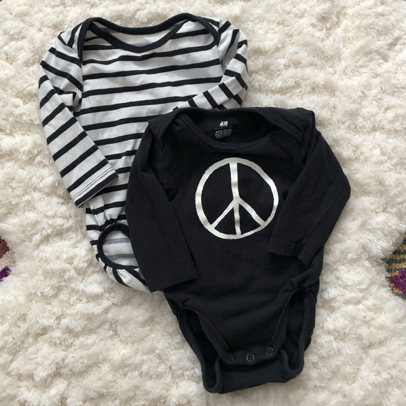 H&M bodysuits - Picture 1 of 2